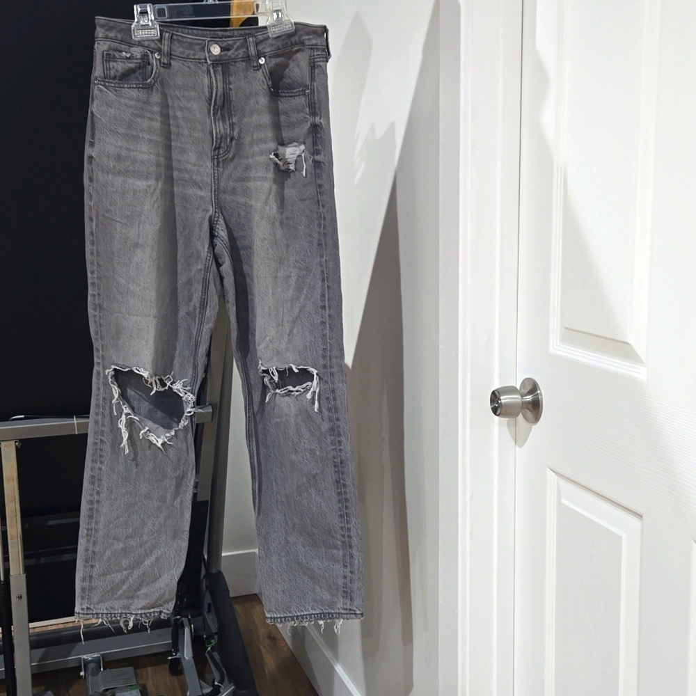American Eagle Outfitters baggy, mom, boyfriend,  destroyed gray women jeans 10